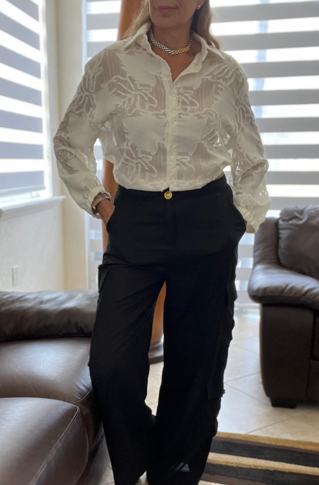 Blusa semi transparente con tejido